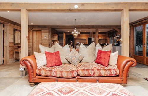 Cuddesdon Casa | Moonlight Barn - Sleeps 4 guests, Pet friendly