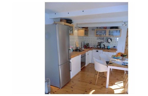 Groven Casa | The little thatched cottage