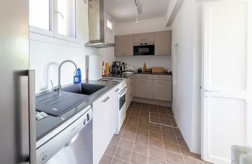 Sauveterre Casa | Charming Provençal Villa with Swimming Pool in the Heart of Sauveterre