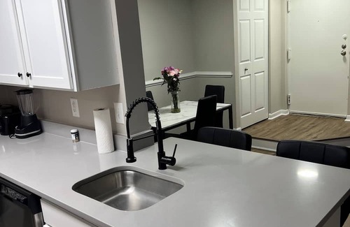 Germantown Apartamento | Luxurious 1Bedroom and 1Bathroom