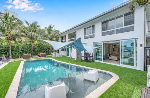 Barrier Island Apartamento | Suite by Beach Waterfront Lago Key Two