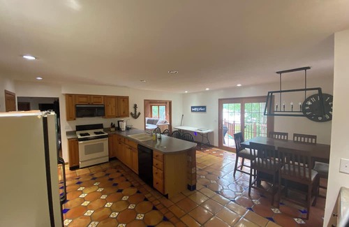 Oak Run Casa | Lakehouse at Oak Run