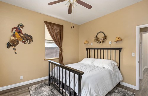 Fairfield Casa | Fairfield Park Inn Room #2