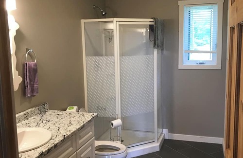 Georgian Bay Cabaña | Beautiful newly built, water access only Cottage in Honey Harbour