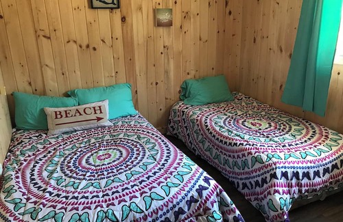 Georgian Bay Cabaña | Beautiful newly built, water access only Cottage in Honey Harbour