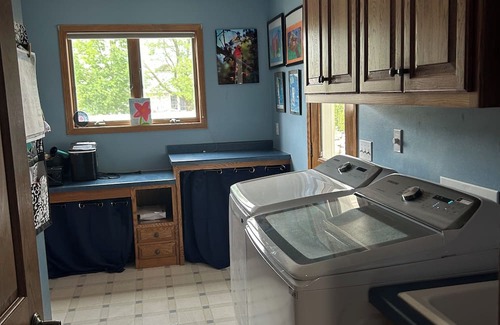 Little Chute Casa | Looking for guests for THE DRAFT. Great location 20 minutes from Green bay!