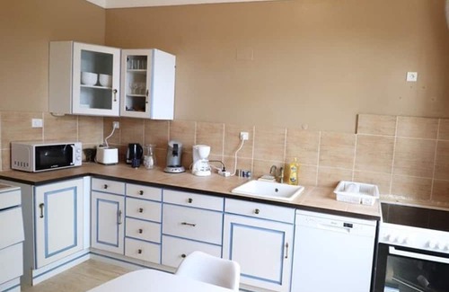Saint-Etienne-Cantales Cabaña | Gite Saint-Étienne-Cantalès, 3 bedrooms, 6 persons