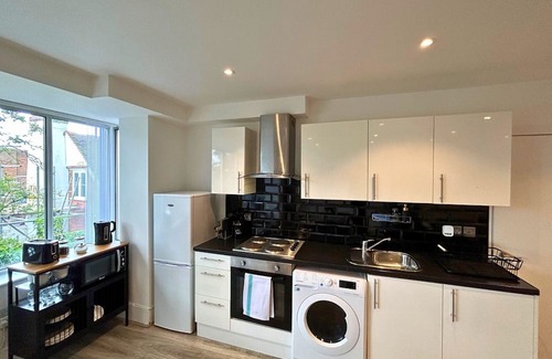 Wokingham Apartamento | Wokingham Stunning Two Bedroom Centrally Located