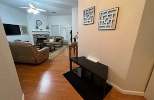 Mesquite Casa | Cozy home in Mesquite. Within walking distance from Mesquite Rodeo.