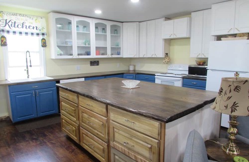 Orrtanna Casa | Close to Gettyburg's battlefields, wineries, antiquing, orchards, resturants.