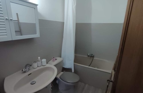 Malemort-du-Comtat Casa | Vrbo Property