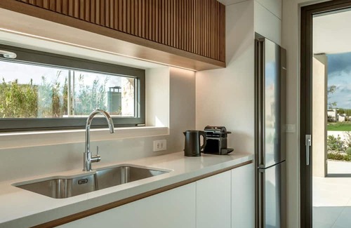 Pyrgos Psilonerou Villa | Villa 'Deux Olives Luxurious Quality' with Sea View, Wi-Fi and Air Conditioning