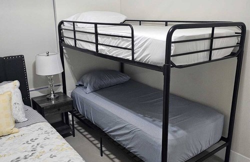 North Miami Casa | Shared Rooms in North Miami FL