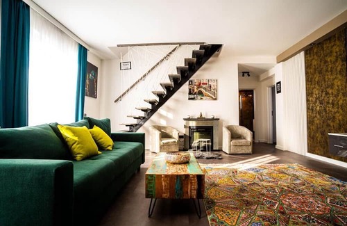 Rasnov Apartamento | Bring the whole family to this great place with lots of room for fun.