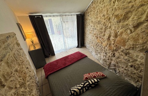 Limeyrat Casa | La Maison Bleue