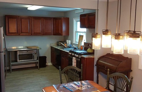 Pearl River Casa | Charming cape 30 minutes drive from New York City