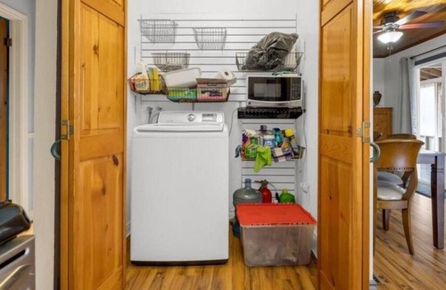 Washago Cabaña | Beautiful cottage with river access in Washago