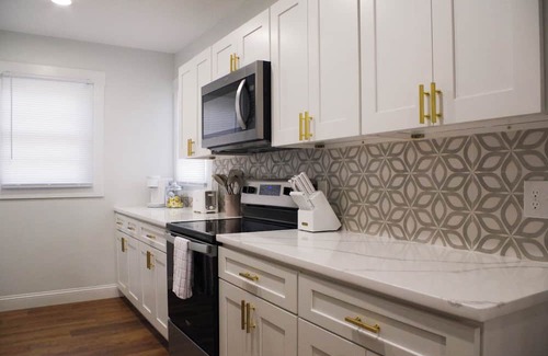 Murray Hill Casa | Charming Home Retreat "La Casita"~Sleeps~6
