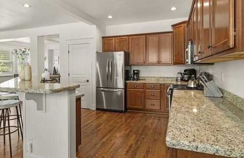 Ponderosa Trails Casa | New Listing! Exquisite Home, Prime Location, Incredible Game Room!