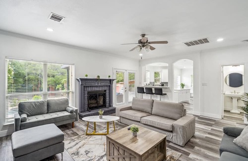 Wetmore Villa | Spacious 4BR Villa w/ Private Pool, Near Six Flags