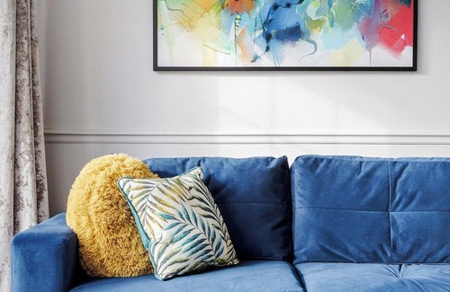 Ascot Casa | Exclusive August Ascot Deal for 8 Guests