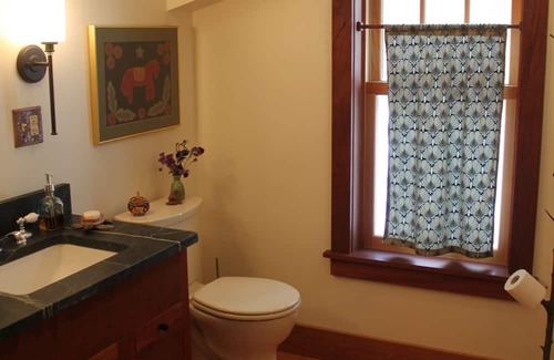 Interlaken Cama Y Desayuno | Organic & Fragrance-free Fully Private Bed and Breakfast Suite