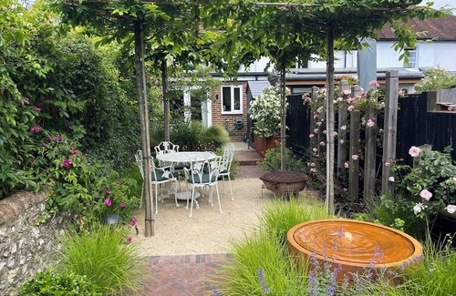 Clayton Cabaña | Cosy cottage with 2 bedrooms, in the South Downs National Park