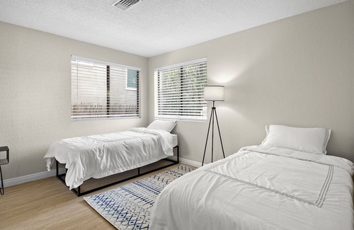 Moorpark Casa | WELCOME to this beautiful calming getaway! Feel at ease once you step inside.