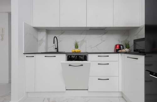 Muranow Apartamento | Elegant Apartment in Warsaw by Renters