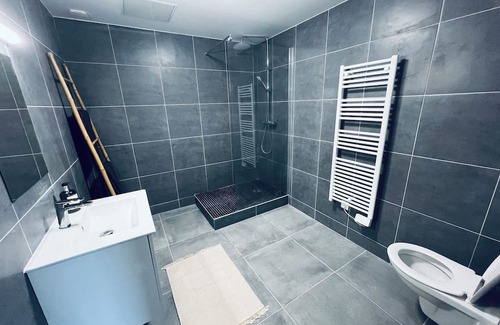Luzarches Apartamento | Appartement Cosy, Paris Jo2024, Astérix, Château de Chantilly, Charles de Gaulle