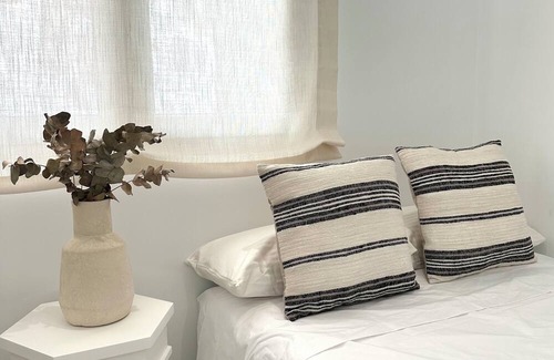 Alcalá de Guadaira Casa | Casa Nueva con Piscina Privada y Solarium