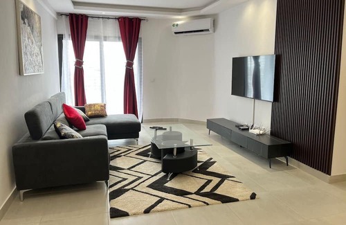 Yopougon Apartamento | Tranquillité et Confort Comme à la Maison