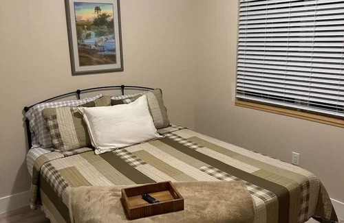 Naples Cabina | The DDD - Triple D Duplex Fishing Lodge