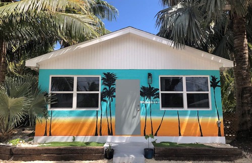 East End Casa | Rustic 3 bedroom beach house, superb location