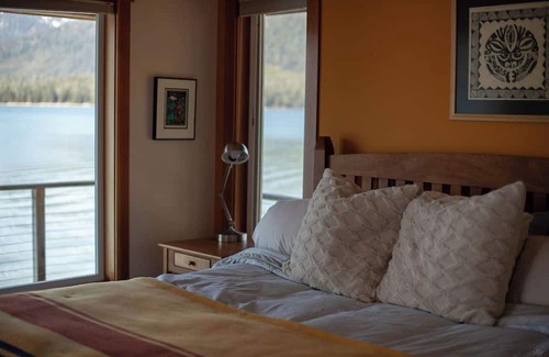 Petersburg Casa | Serene retreat, just 15 minutes away from Downtown Petersburg!
