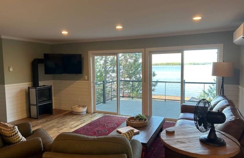 Duluth Apartamento | Serene Beach and Stunning Cottage Apartment on Lake