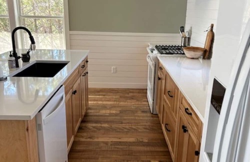 Duluth Apartamento | Serene Beach and Stunning Cottage Apartment on Lake