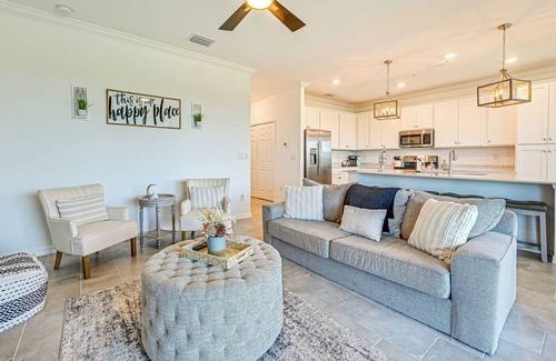 Lakewood Ranch Condominio | Bradenton Condo on Golf Course: Steps to Pool!