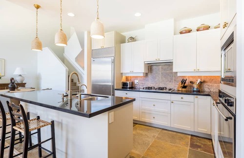 Nicklaus North Casa | NEW Beautiful Golf Course/Lake Setting, Mountain Views Plus Tennis/Pickleball Court Access