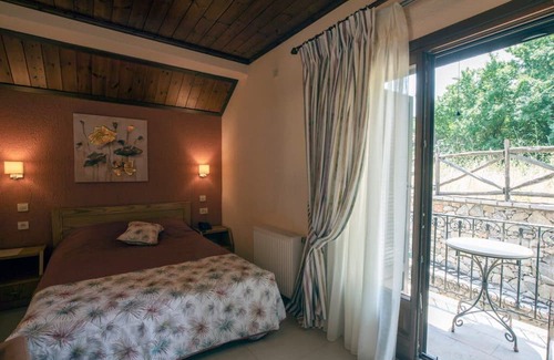 Eptalofos Condominio | Eptalofos Guesthouse - Cozy Double Suite
