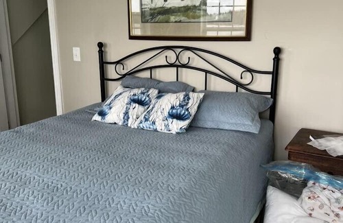 Vinalhaven Casa | The Pond House on Carver's Pond
