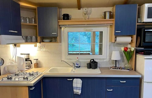 Saint-Jean-de-Valeriscle Casa | Homerez - Bungalow for 5 ppl. with shared pool at Saint-Jean-de-Valériscle
