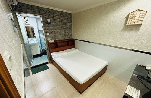 Prince Edward Casa | Tai Tung Hostel
