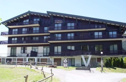 Les Gets Apartamento | Ski-in/ski-out & foot of the slopes, balcony, parking, ski locker, 22m², Les Gets