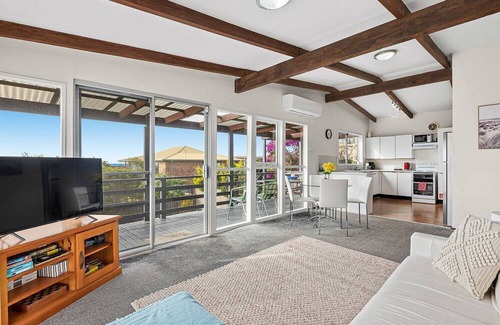 Kianga Casa | Toppeto Sea View Beach House - 56 Sunset Boulevard, Kianga