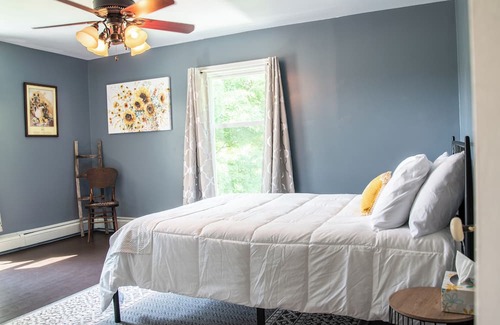 Little Levels Casa | Hill House #trails hiking skiing- beautiful farm views- privacy-relaxing