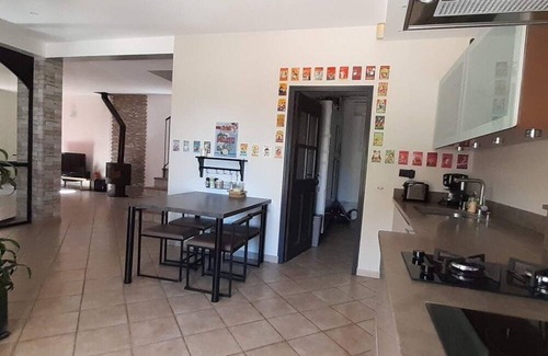 Caremeau Casa | Maison familiale spacieuse pour 8 personnes, piscine, calme et climatisation!