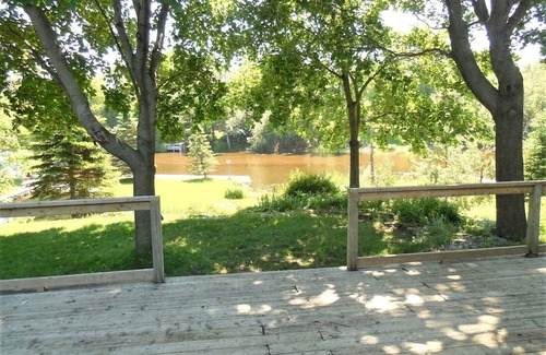 Pefferlaw Cabaña | RELAXATION PARADISE BY THE RIVER