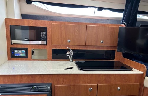 Richmond City Centre Alquiler De Eote | 5 minutes to YVR, 30 minutes to downtown. Stay cozy on a boat!