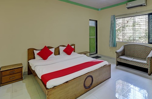 Vasai Hotel | OYO Flagship Green Hills Resort